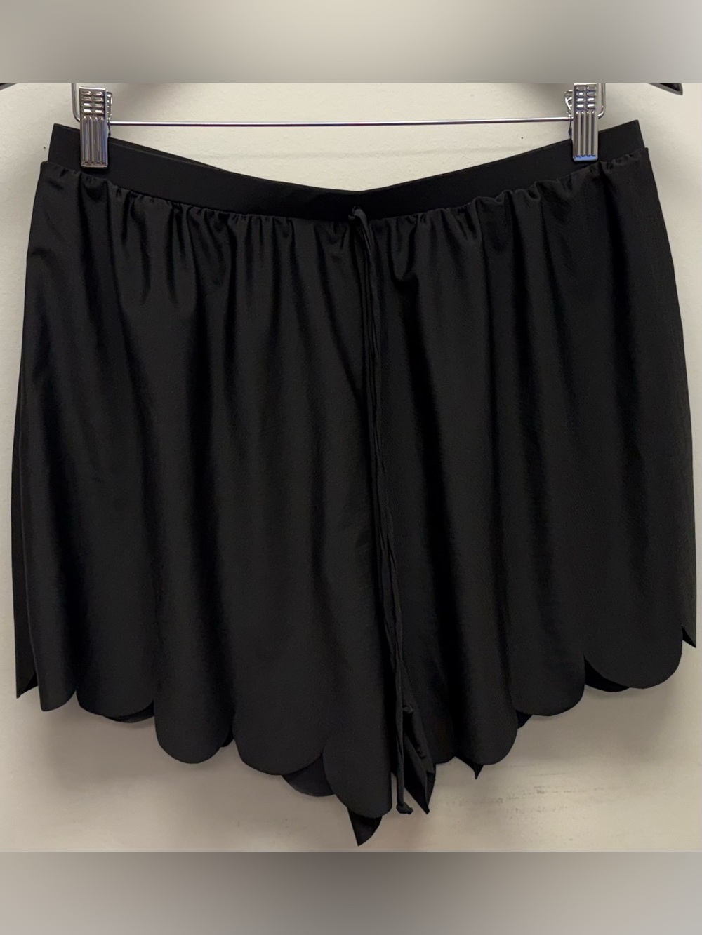 4 for $25 🖤 Black Scalloped Swim Cover-Up Shorts 1XL 🖤
